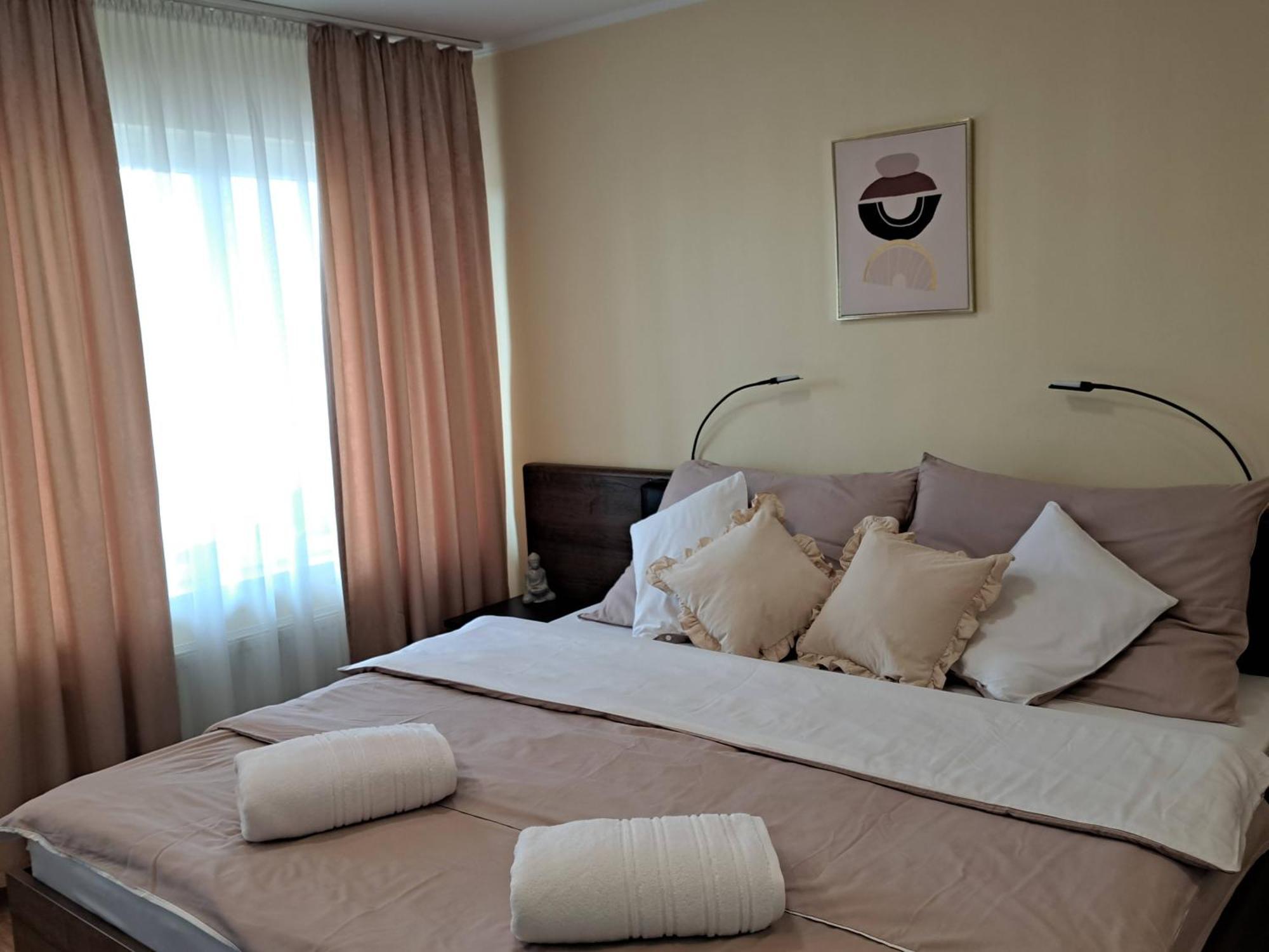 Orient Apartmanhaz Eger Ngoại thất bức ảnh