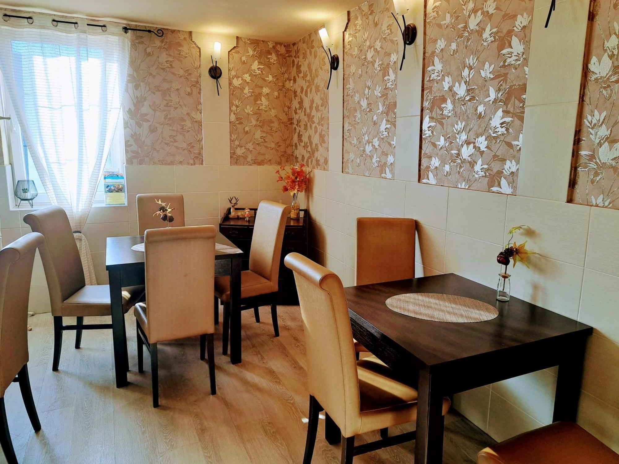 Orient Apartmanhaz Eger Ngoại thất bức ảnh