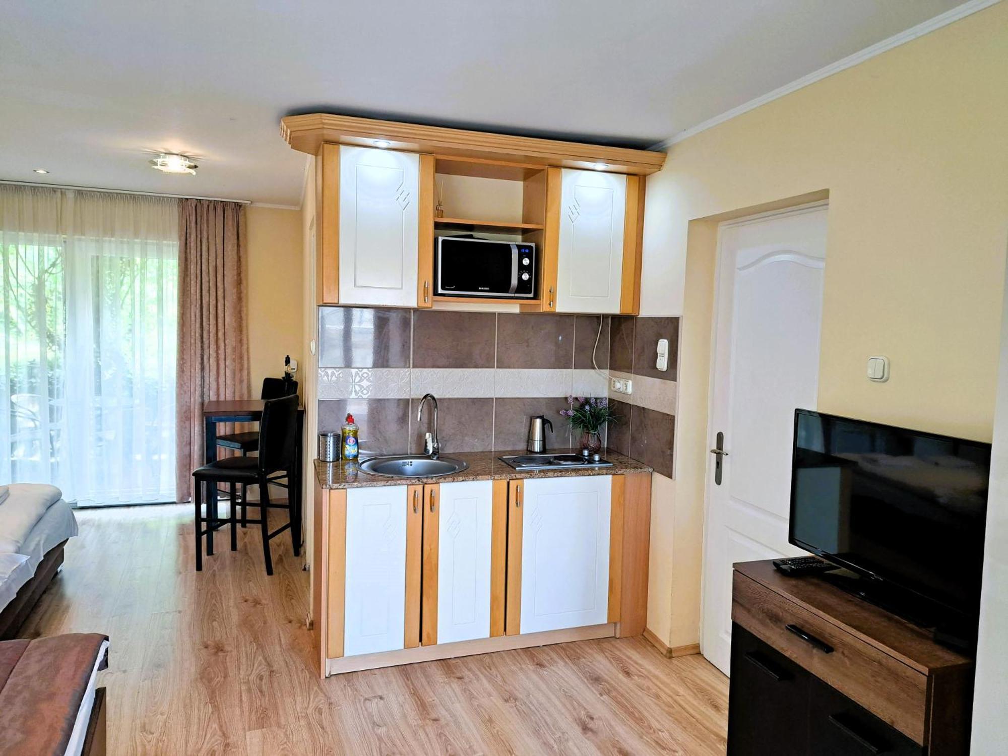 Orient Apartmanhaz Eger Ngoại thất bức ảnh