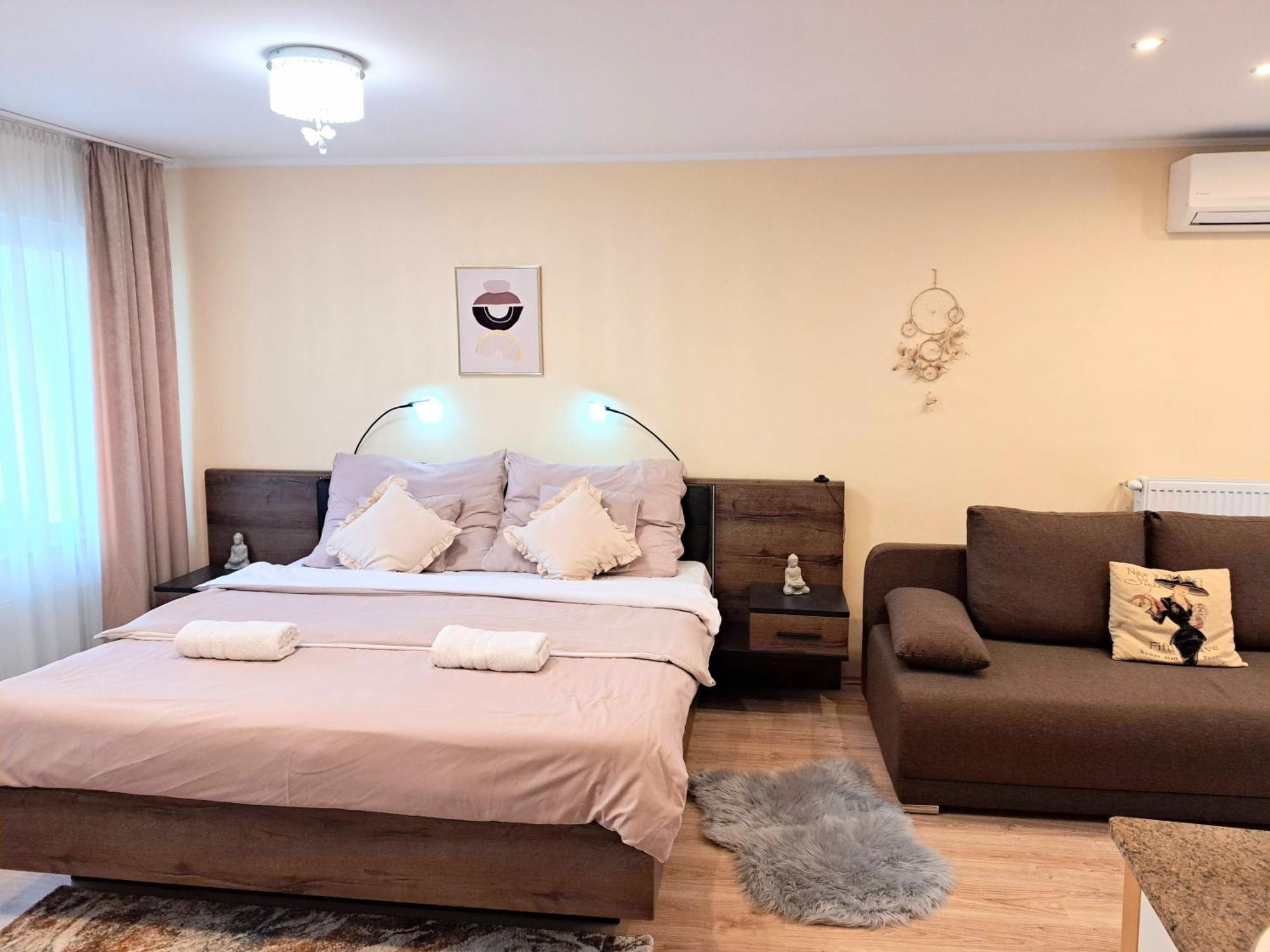 Orient Apartmanhaz Eger Ngoại thất bức ảnh