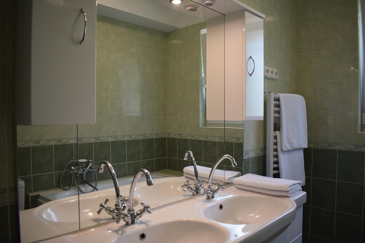 Orient Apartmanhaz Eger Ngoại thất bức ảnh
